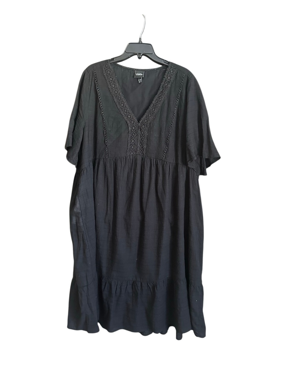 Ulla Popken Black Flutter Sleeve Embroidered Midi Dress. Size 16/18